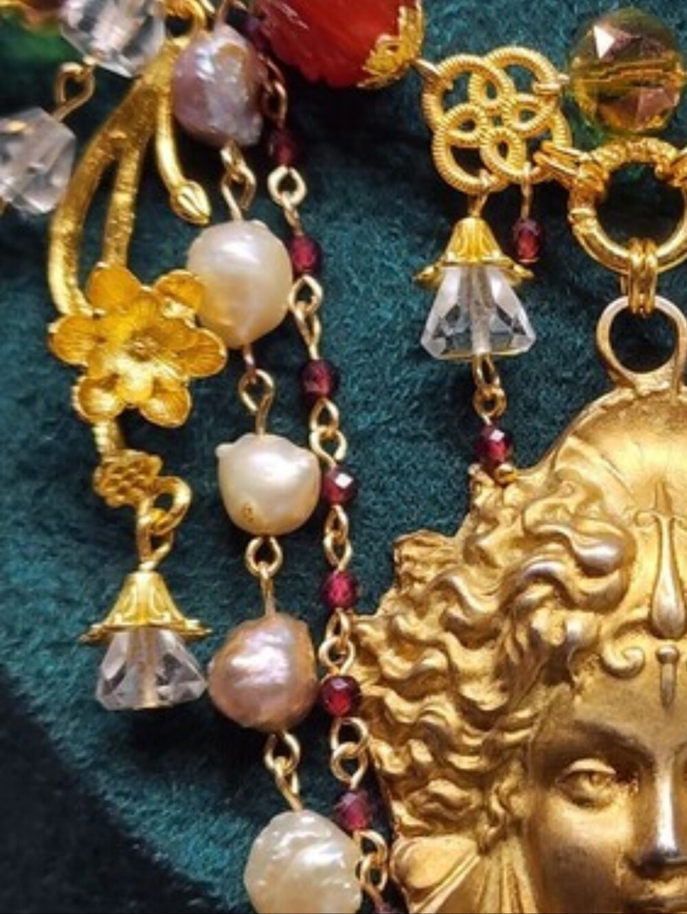 Festoon Necklace Medusa Pendant Garnet Pearl Carnelian Quartz - Picture 4 of 9